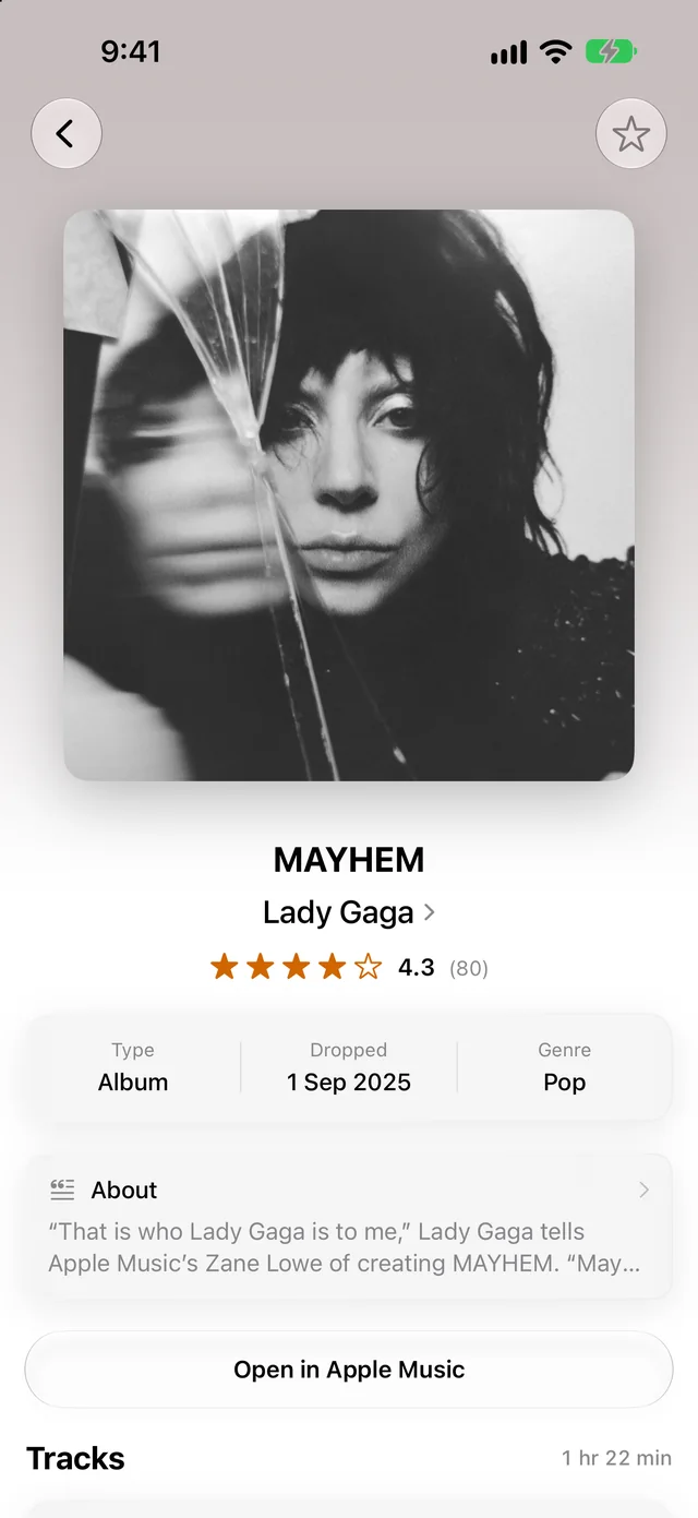 Eine Release-Seite auf dem iPhone mit Bewertung, Details und der Taste „In Apple Music öffnen“